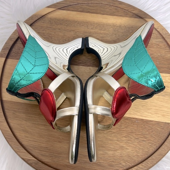 JEFFERY CAMPELL Cereza Novelty Cherry Gold Metallic Wedge Sandals NWOB Sz. 8.5 - Picture 8 of 10